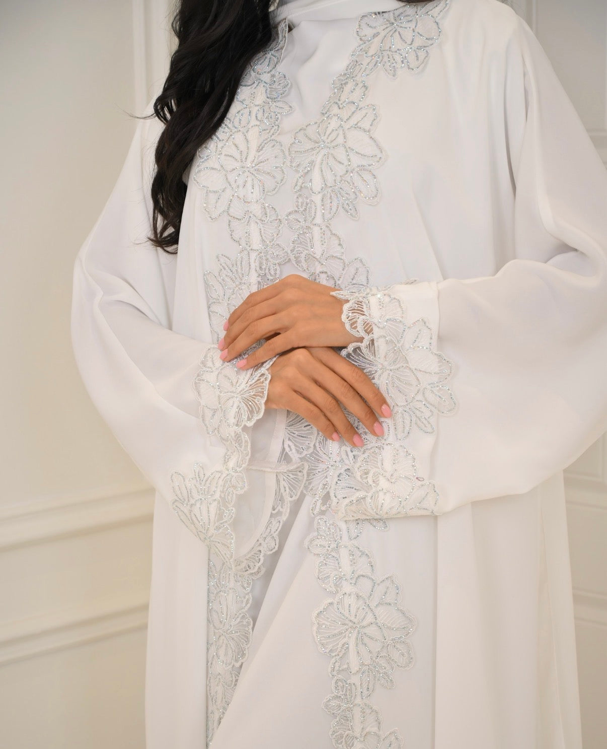Charm White